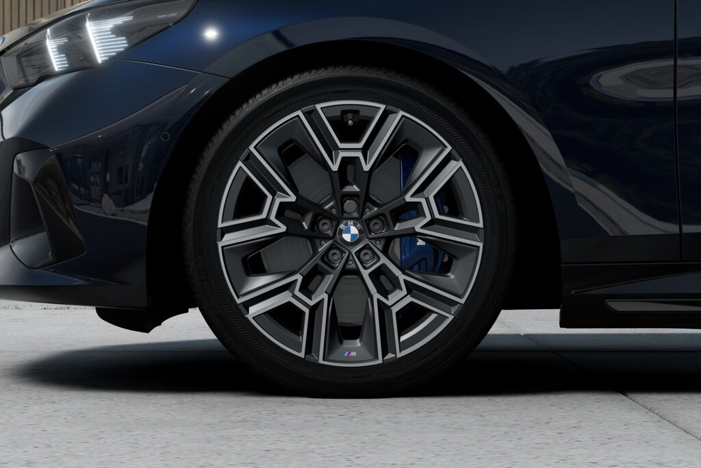 BMW i5 6