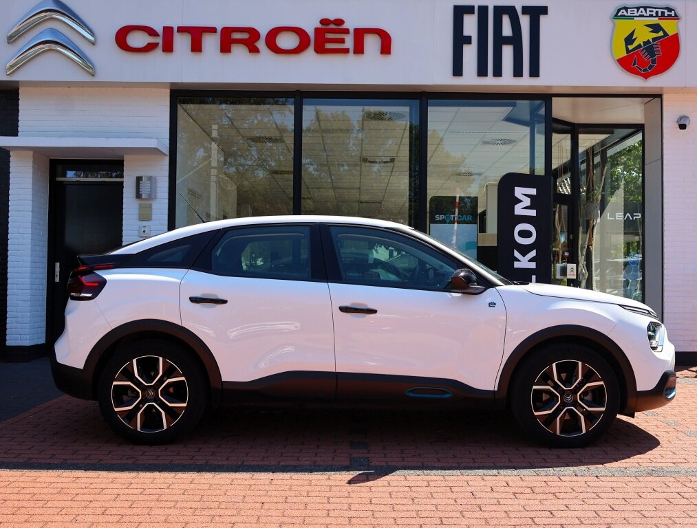 Citroën ë-C4 EV 50kWh 136PK Automaat Feel, Rijklaarprijs | Camera | Navi by App | DAB+ | Lichtmetalen wielen - Afbeelding 3
