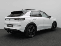Volkswagen T-Roc 1.5 eTsi R-Line First Edition 150PK DSG Pano-Schuifdak, Trekhaak, Black Style, 20" LM Velgen, Keyless, Side Asisst, Matrix LED-Verlichting, Achteruitrijcamera - Bild 4