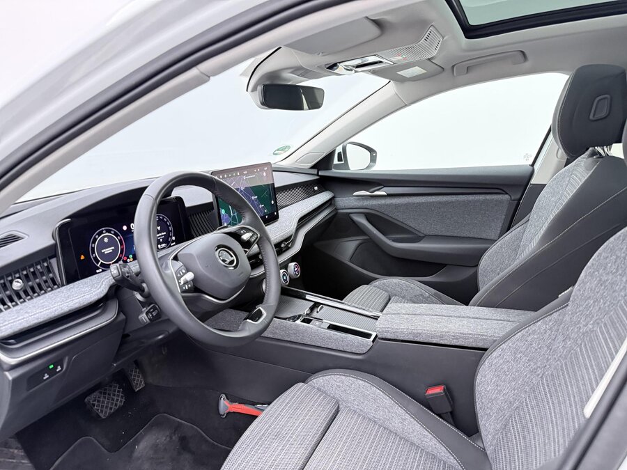 Škoda Superb Combi 1.5 TSI First Edition