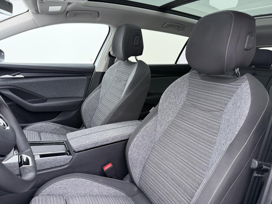 Škoda Superb Combi 1.5 TSI First Edition