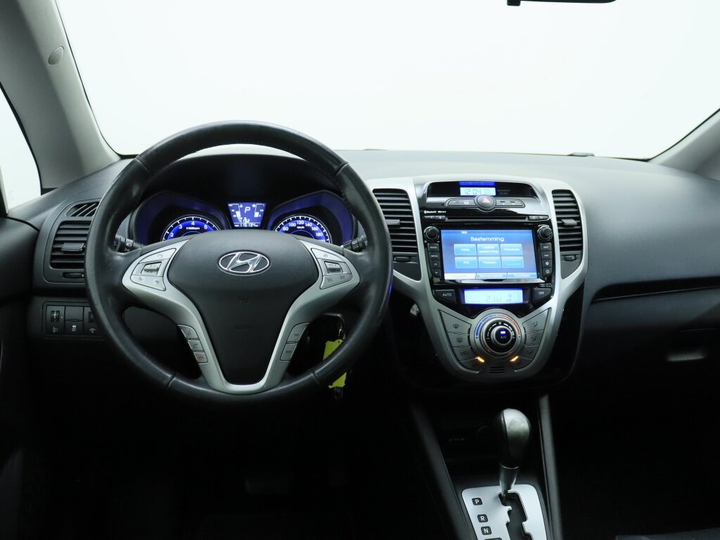 Hyundai ix20 1.6i i-Catcher | Automaat | Afn. trekhaak | Panoramdak | Camera | Navigatie - Afbeelding 3