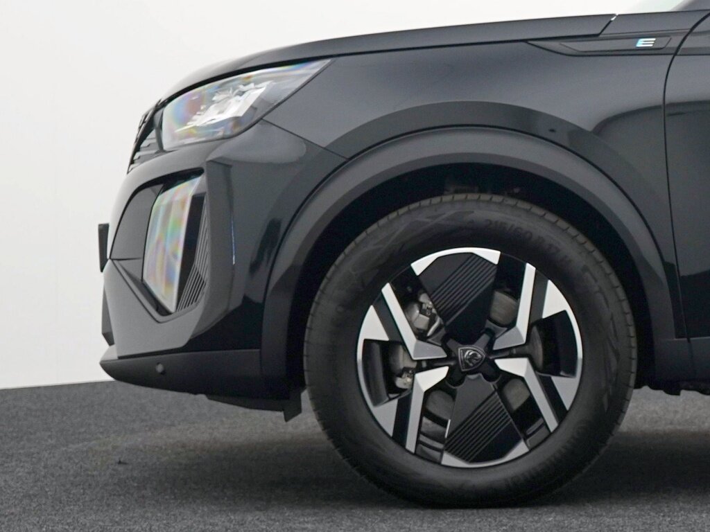 Peugeot e-2008