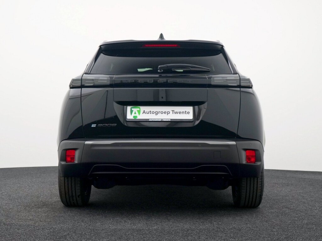 Peugeot e-2008