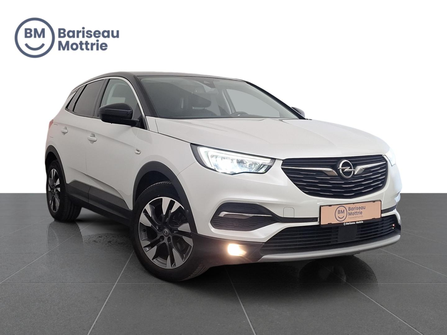 Opel Grandland X INNOVATION *CAMERA ACHTER EN SENSOREN*DAB*CARPLAY*GPS*KLIMAATREGELING*