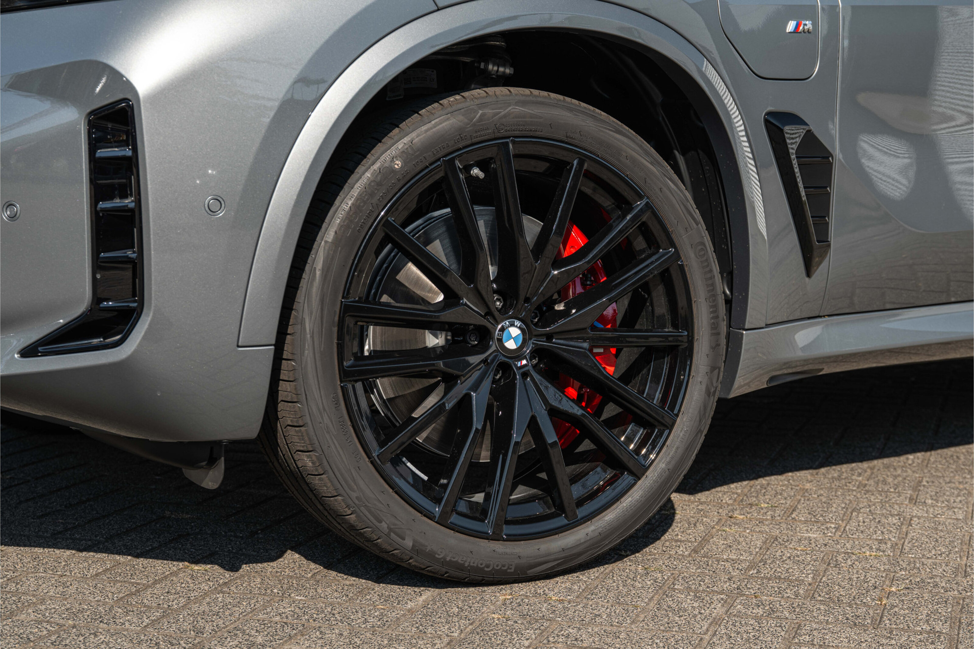 BMW X5 8