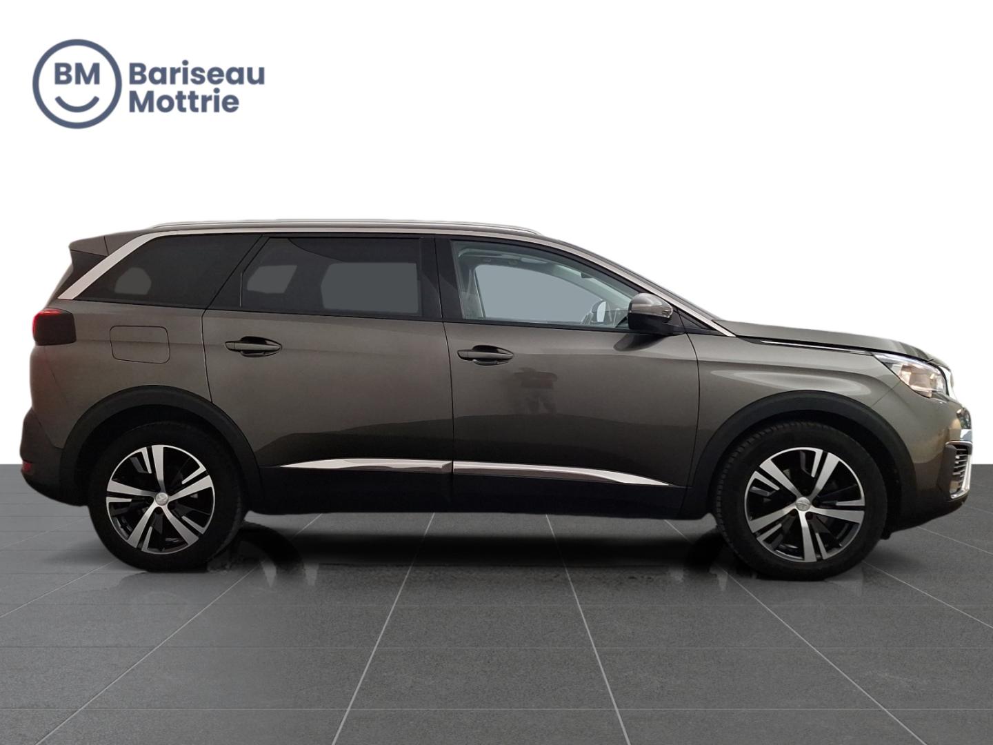 Peugeot 5008 ALLURE 7-ZIT *TREKHAAK*PANO EN OPEN DAK*SENSOREN VOOR EN ACHTER*DAB*GPS*CARPLAY*KLIMAATREGELING* - Afbeelding 3
