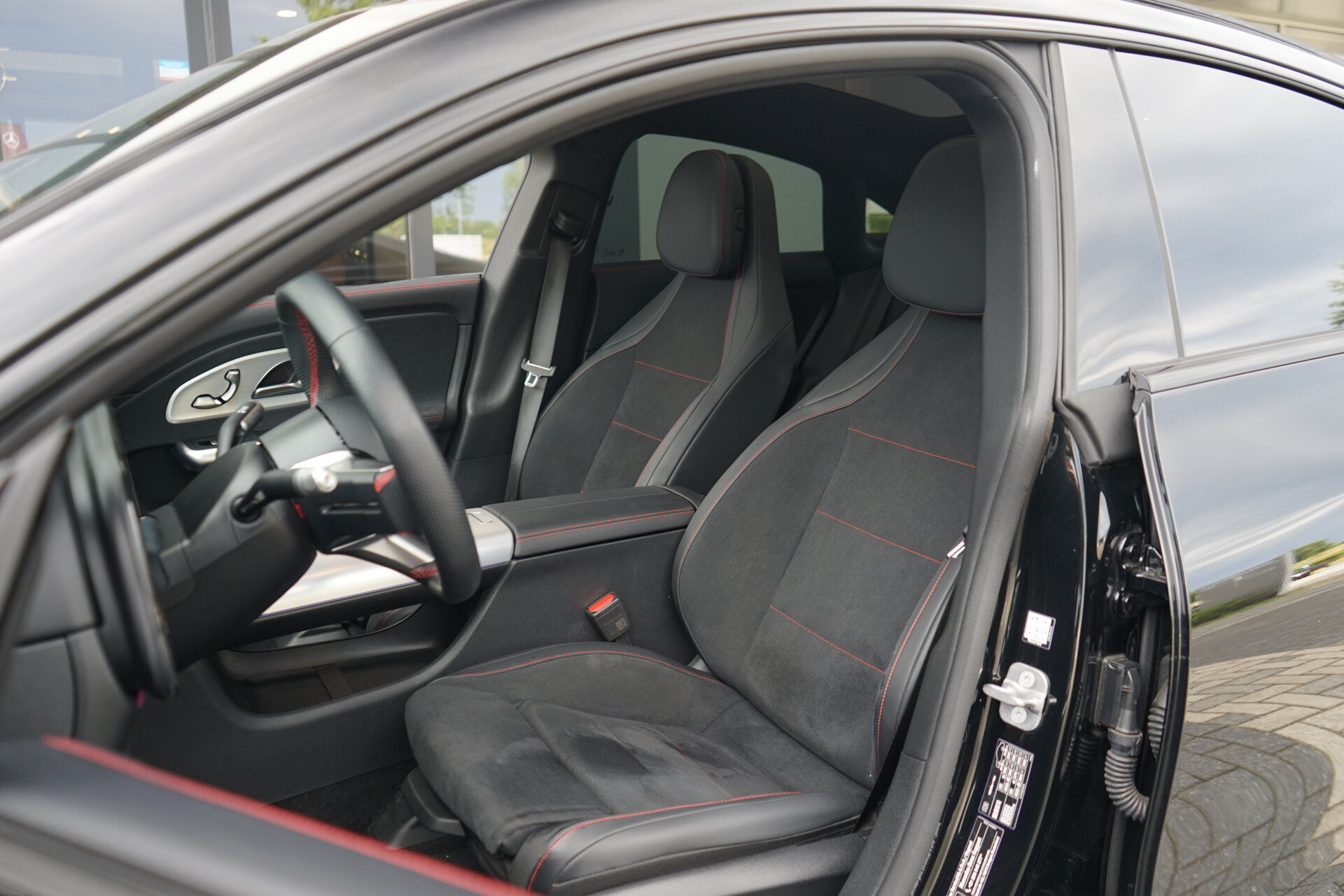 Mercedes-Benz CLA-klasse 250+ Launch Edition 85.5 kWh - Afbeelding 5