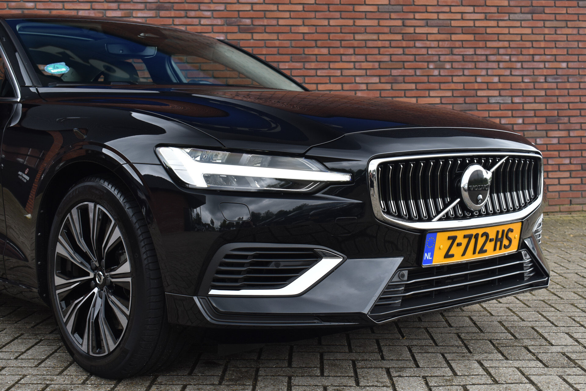 Volvo S60 T6 Recharge 350PK AWD Ultimate Bright - Afbeelding 2