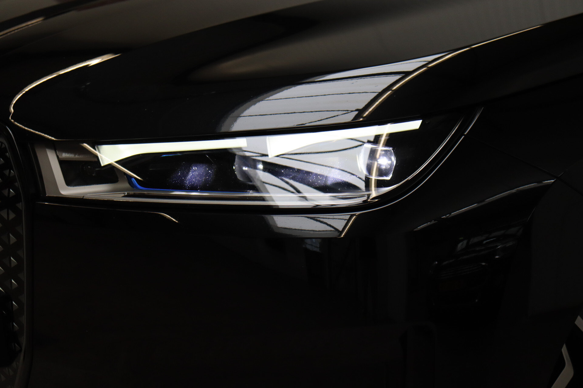 BMW iX xDrive40 High Executive 77 kWh - Afbeelding 3