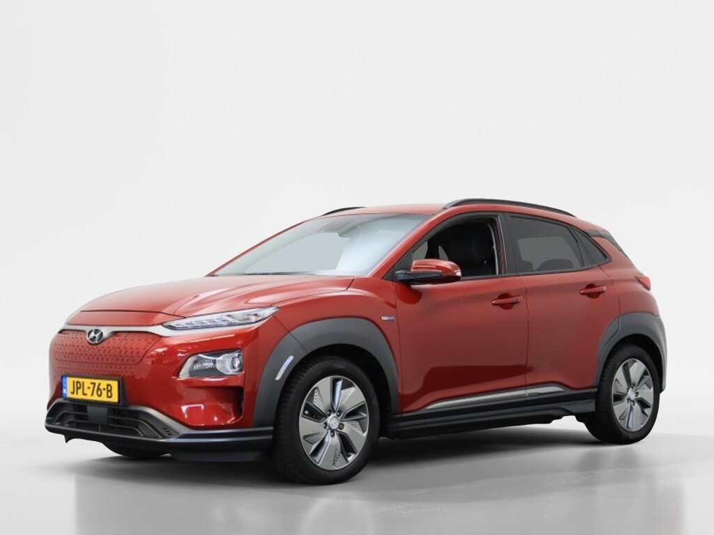 Hyundai Kona EV Premium 64 kWh | Navigatie | All Seasons | Camera | Soh 92,4 % |