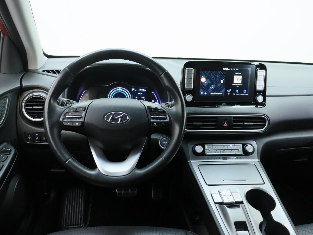 Hyundai Kona EV Premium 64 kWh | Navigatie | All Seasons | Camera | Soh 92,4 % | - Afbeelding 3