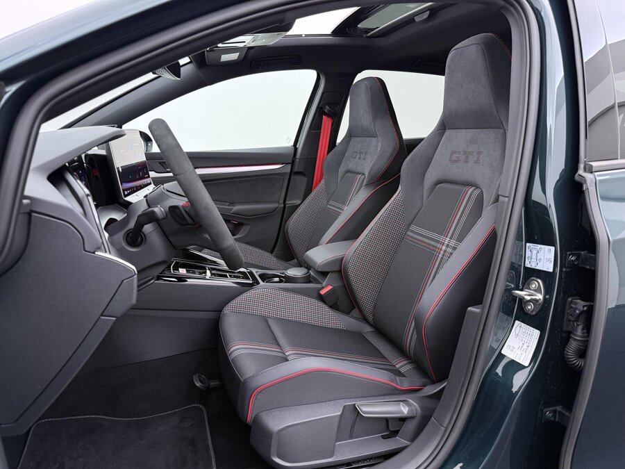 Volkswagen Golf GTI Clubsport Edition 50 2.0 TSI 325 PK