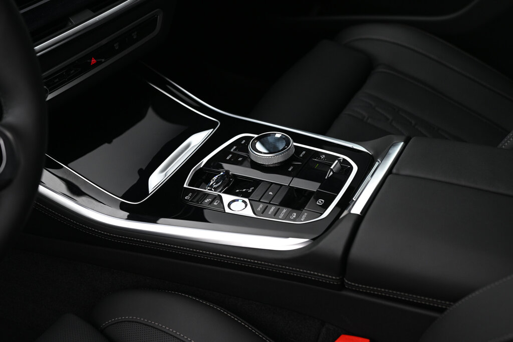 BMW X5 8