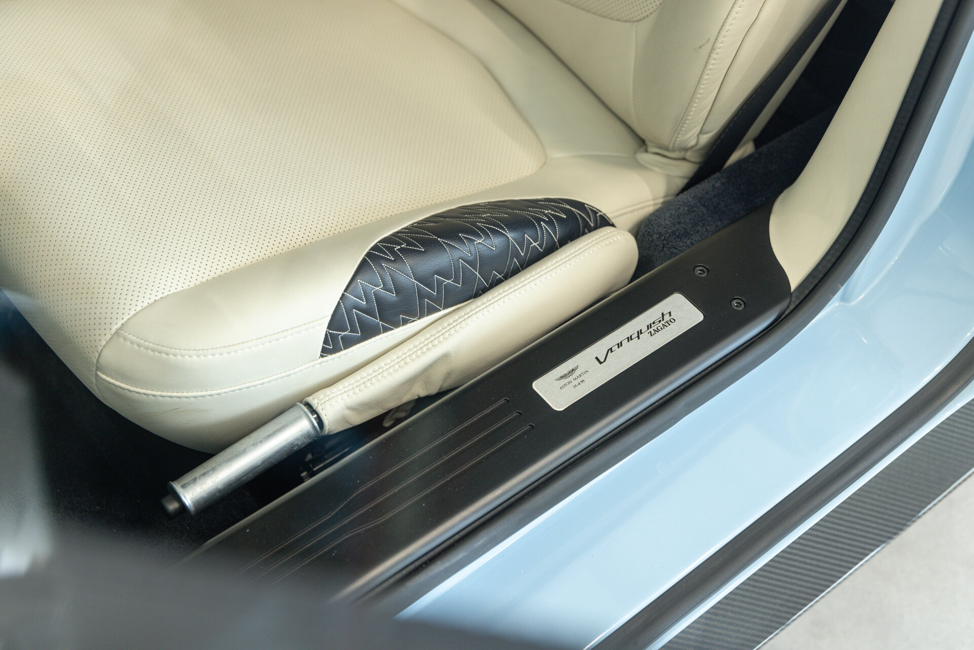 Aston Martin Vanquish - foto 20