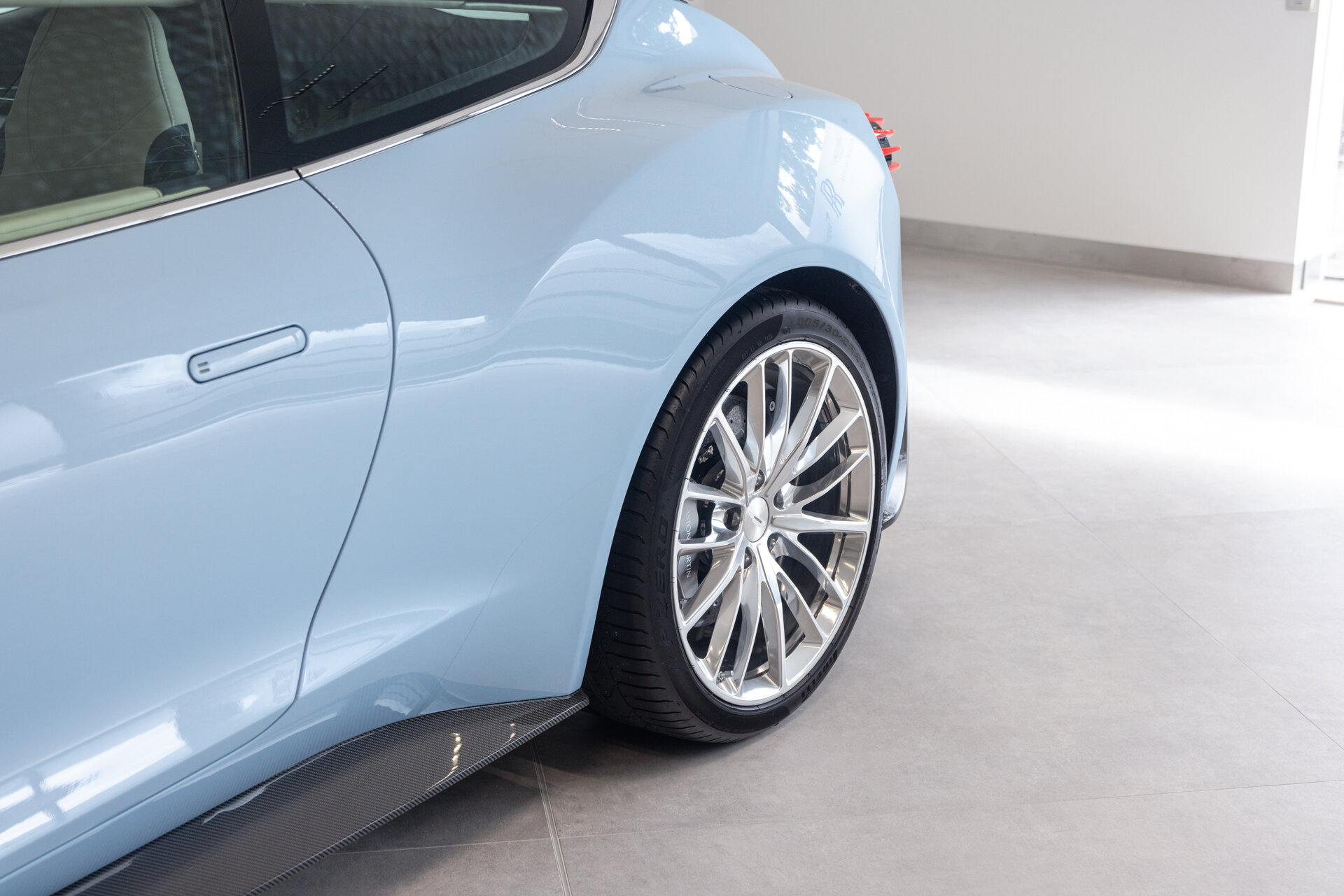 Aston Martin Vanquish - foto 35