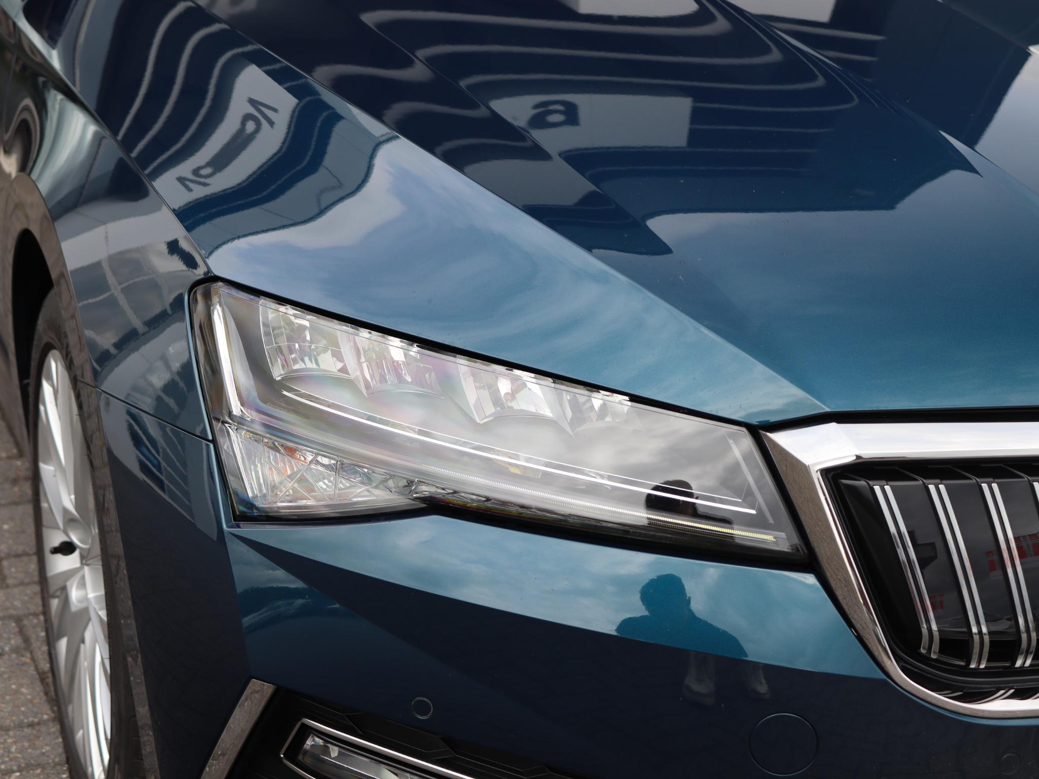 Škoda Superb Combi 1.4 TSI 218 pk DSG iV Ambition - Afbeelding 4