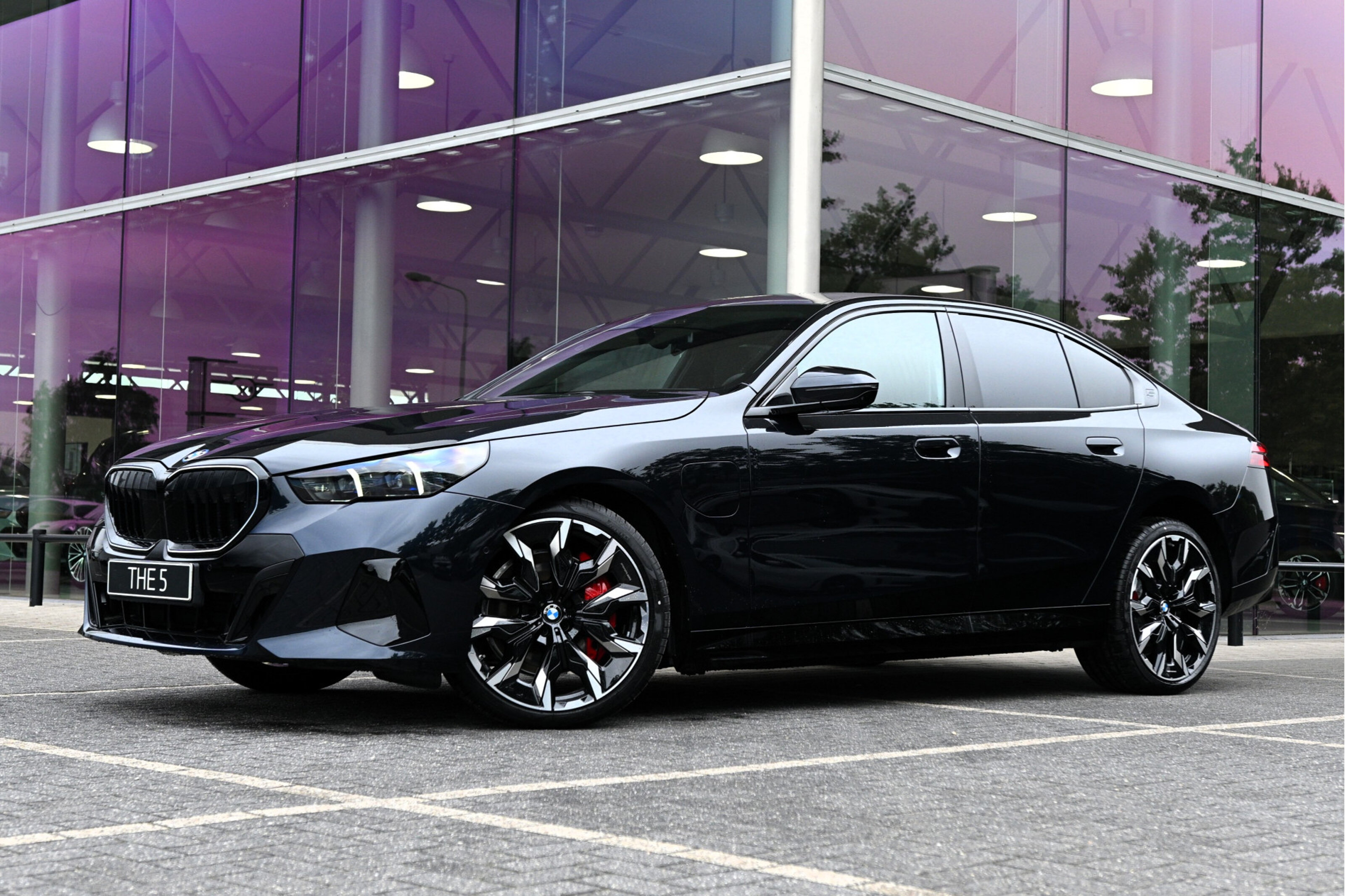 BMW 5 Serie 550e xDrive M Sport Automaat