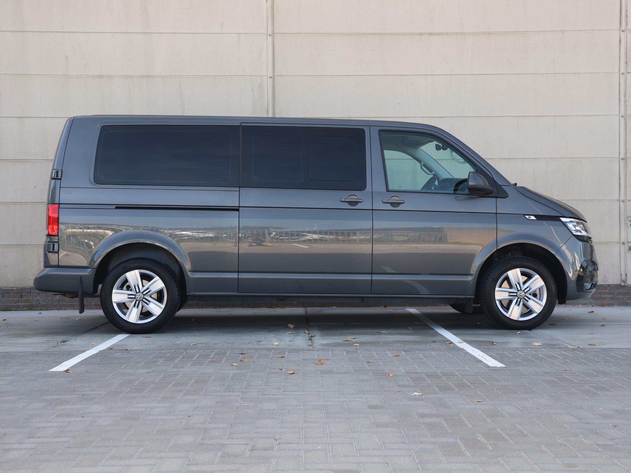 Volkswagen Transporter 2.0 TDI 204 pk L2H1 30 Bulli DC DSG - Afbeelding 2
