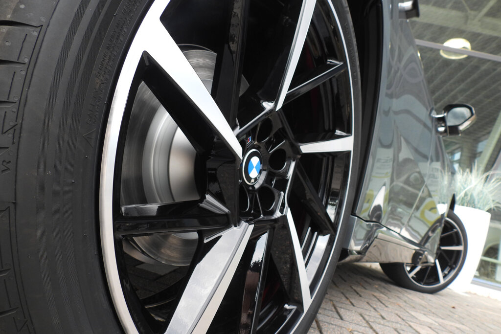 BMW iX3 20