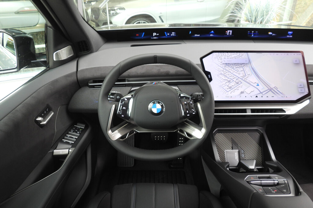 BMW iX3 28