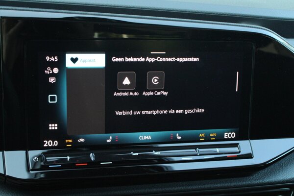 Apple Carplay/Android Auto Apple Carplay/Android Auto