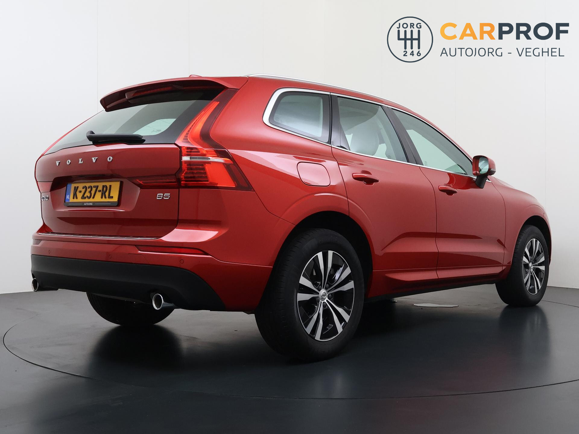 Volvo XC60 2.0 B5 Momentum Exclusive - Afbeelding 3