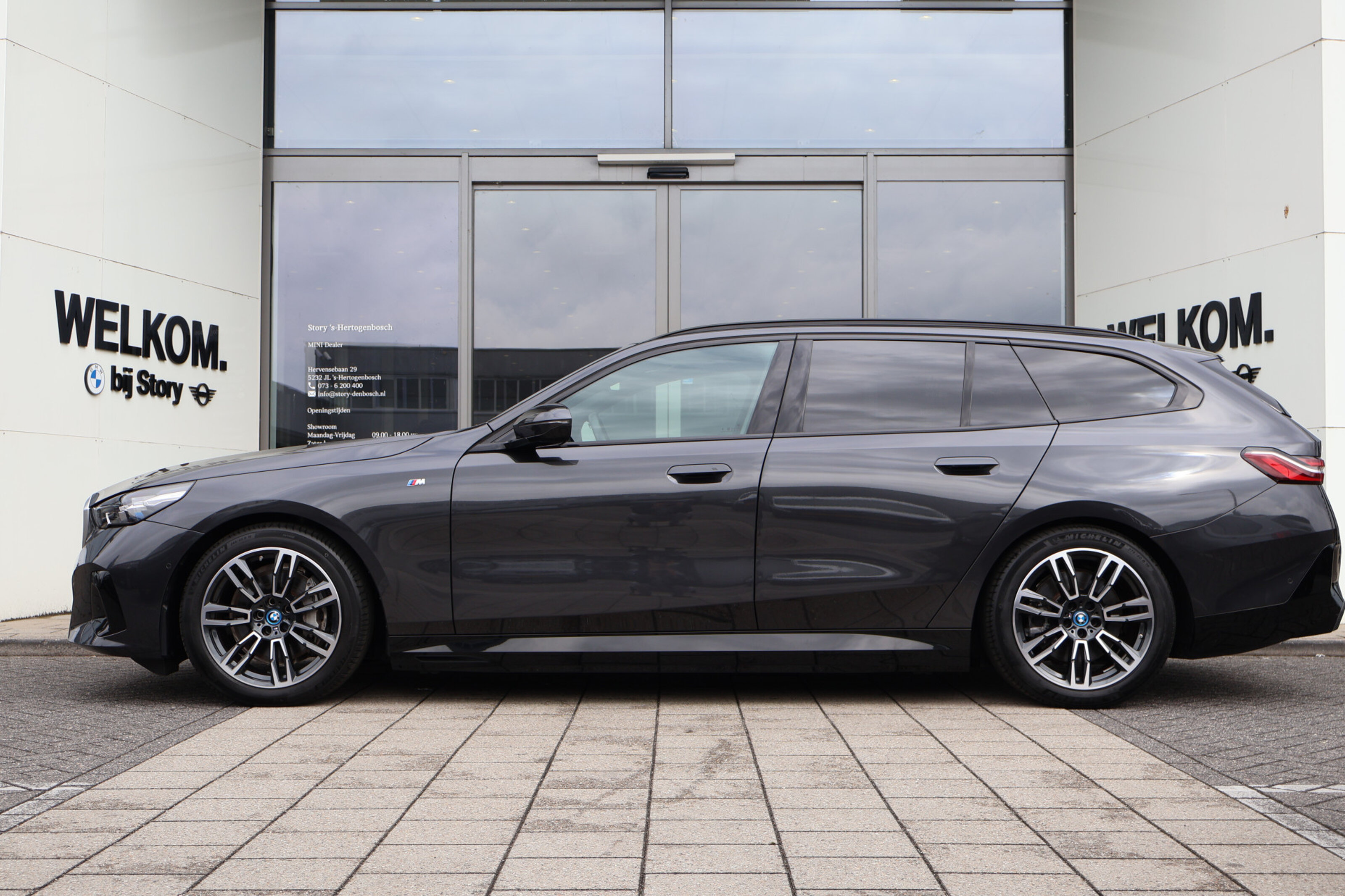 BMW i5 7