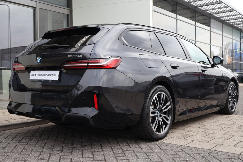 BMW i5 8