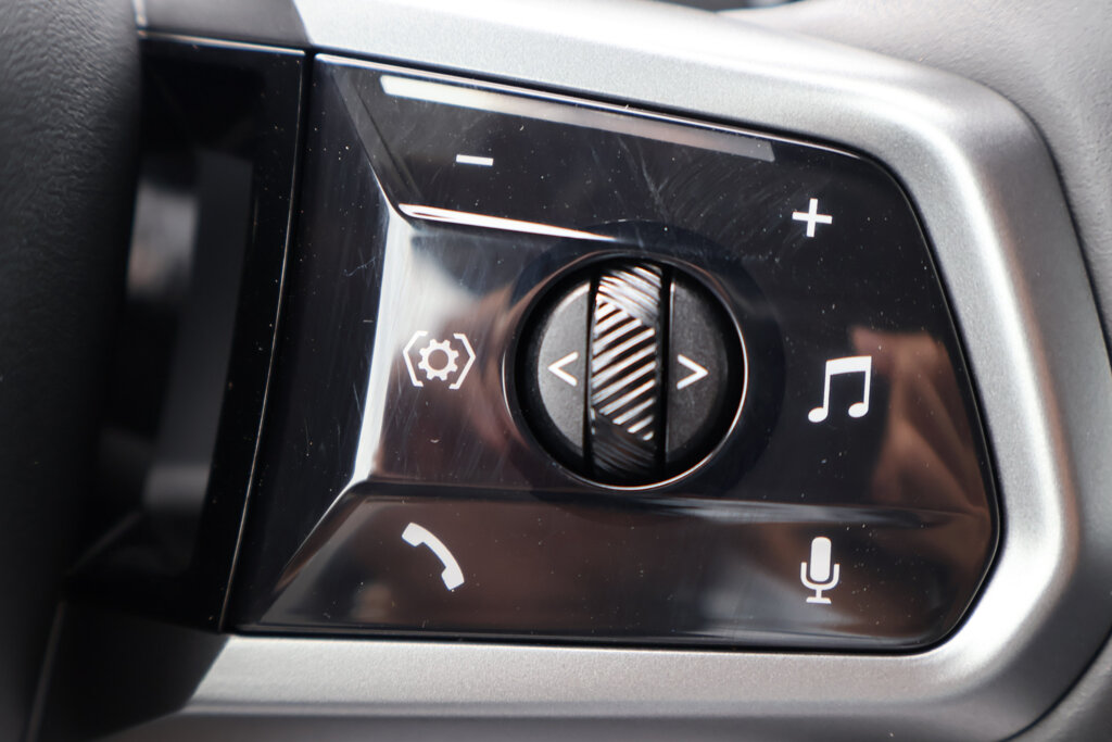 BMW i5 22