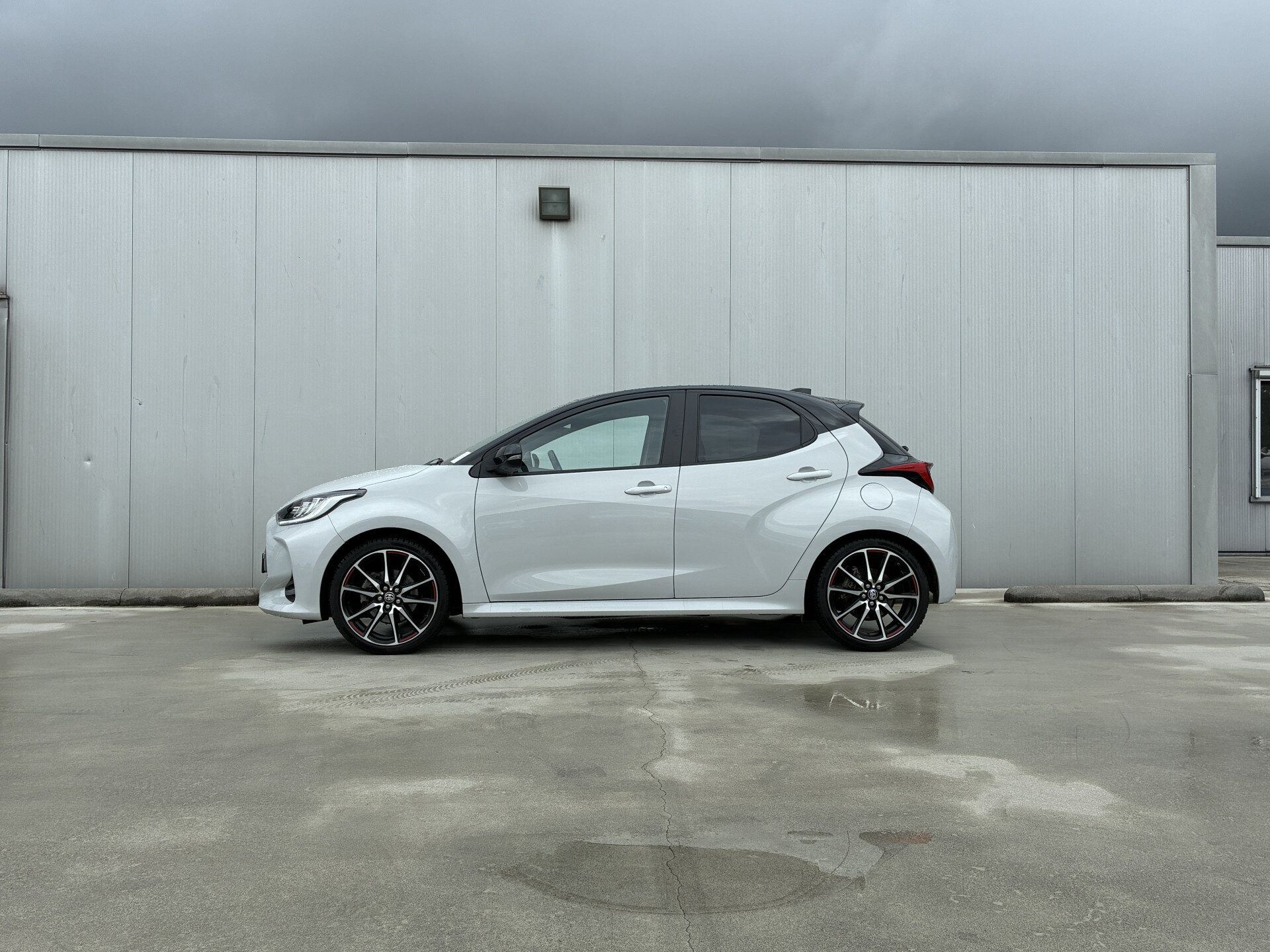 Toyota Yaris 1.5 Hybrid GR Sport - Afbeelding 3