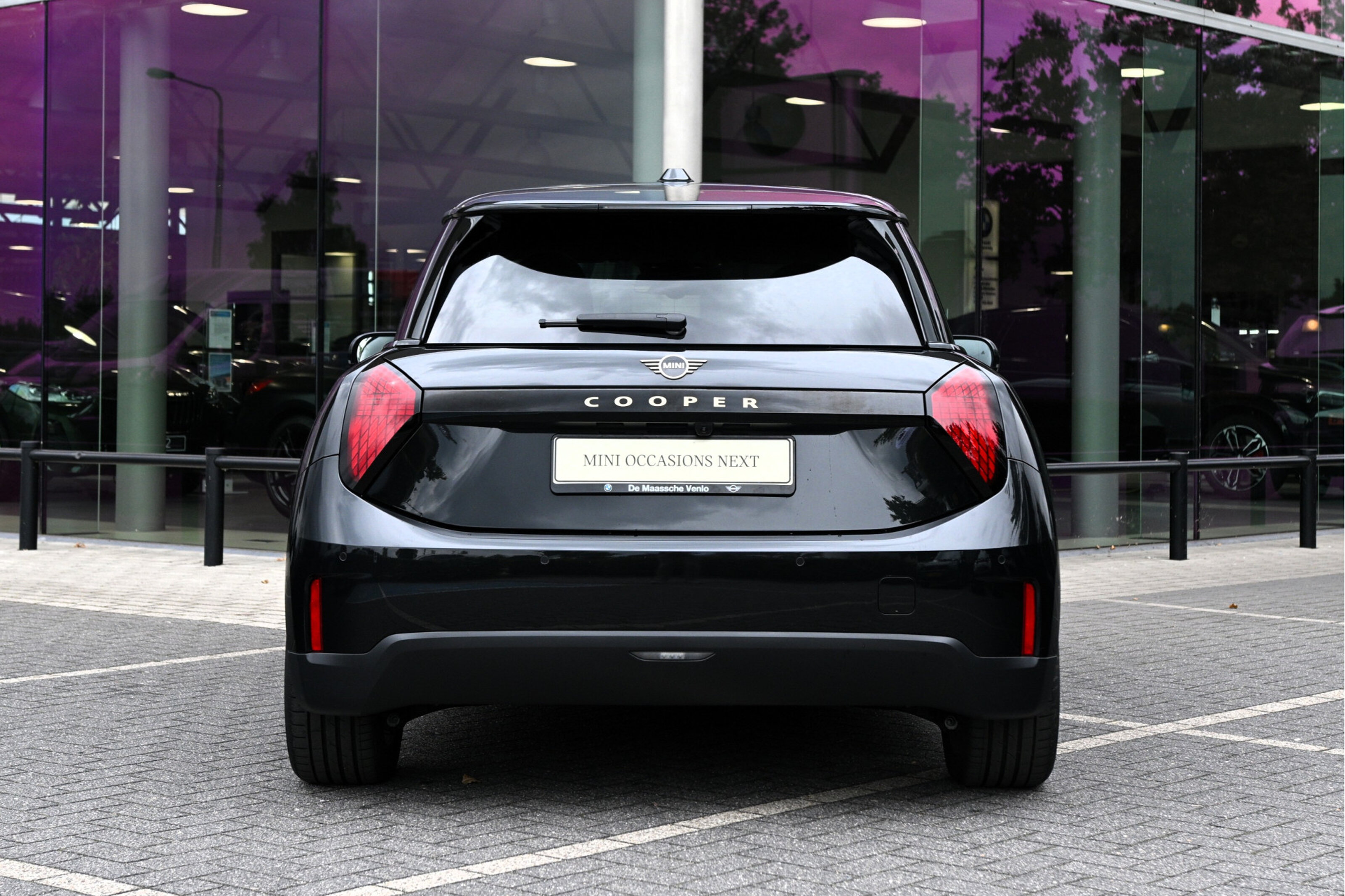 MINI 3-Deurs 7