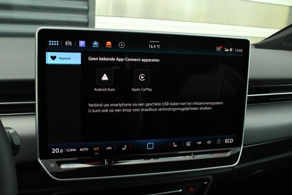 Apple Carplay/Android Auto Apple Carplay/Android Auto