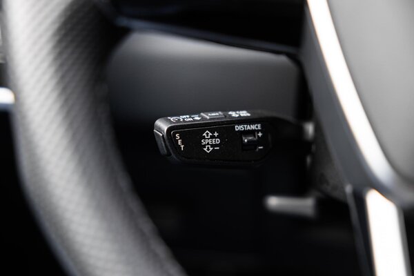 cruise control adaptief met Stop&Go cruise control adaptief met Stop&Go