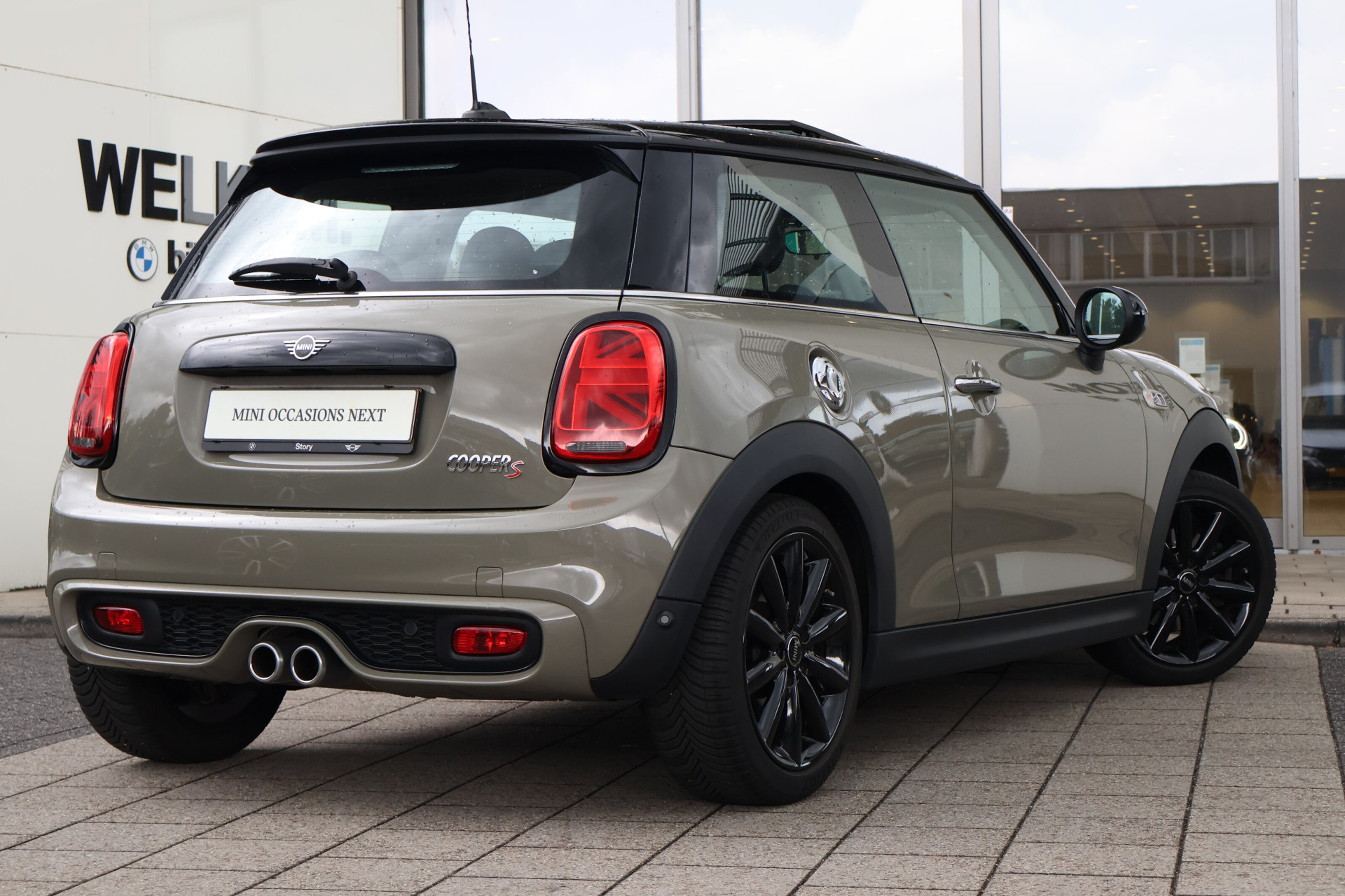 MINI Cooper S 8