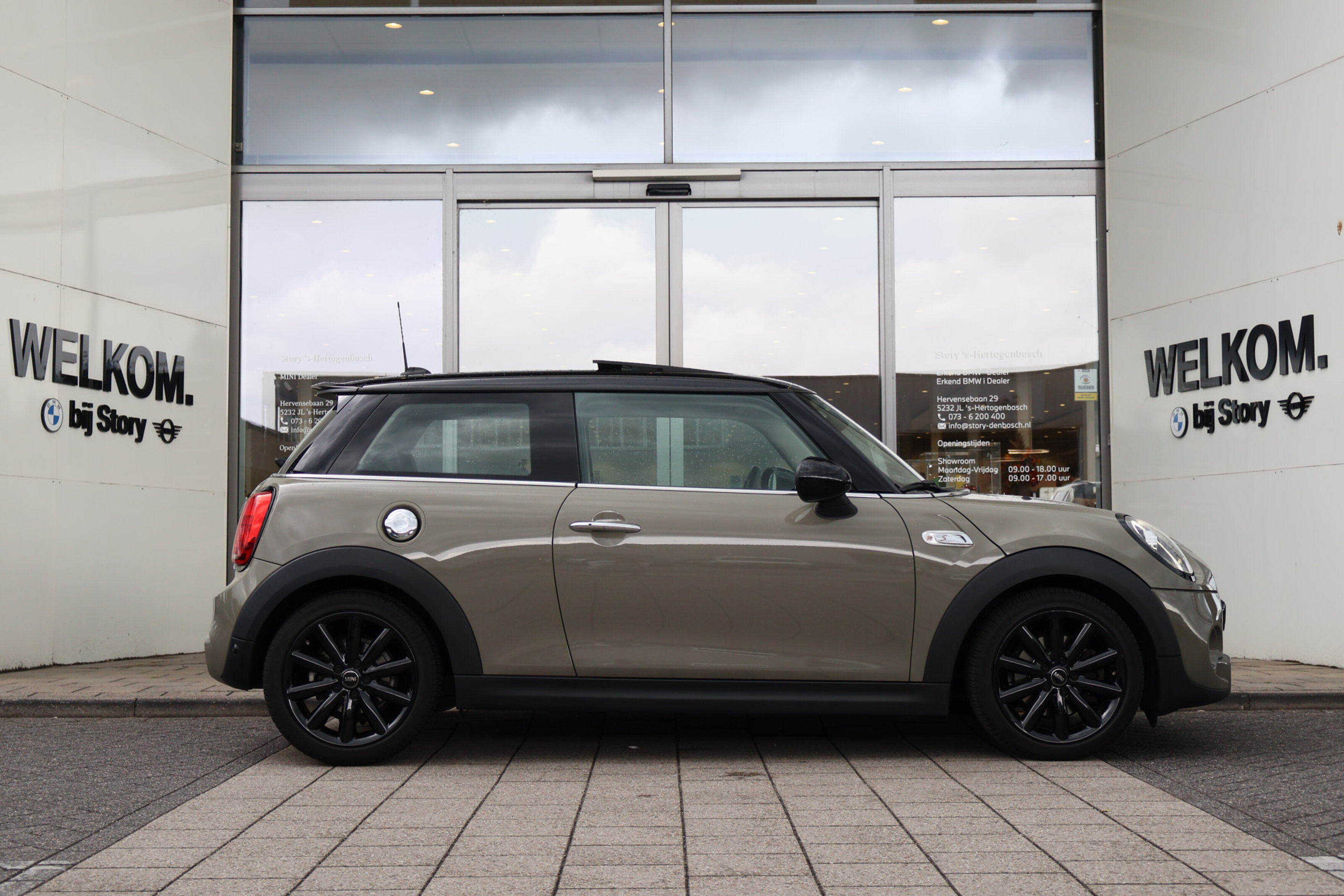 MINI Cooper S 9