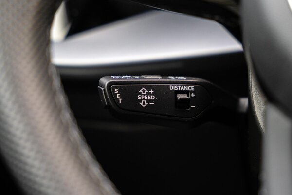cruise control adaptief met Stop&Go cruise control adaptief met Stop&Go