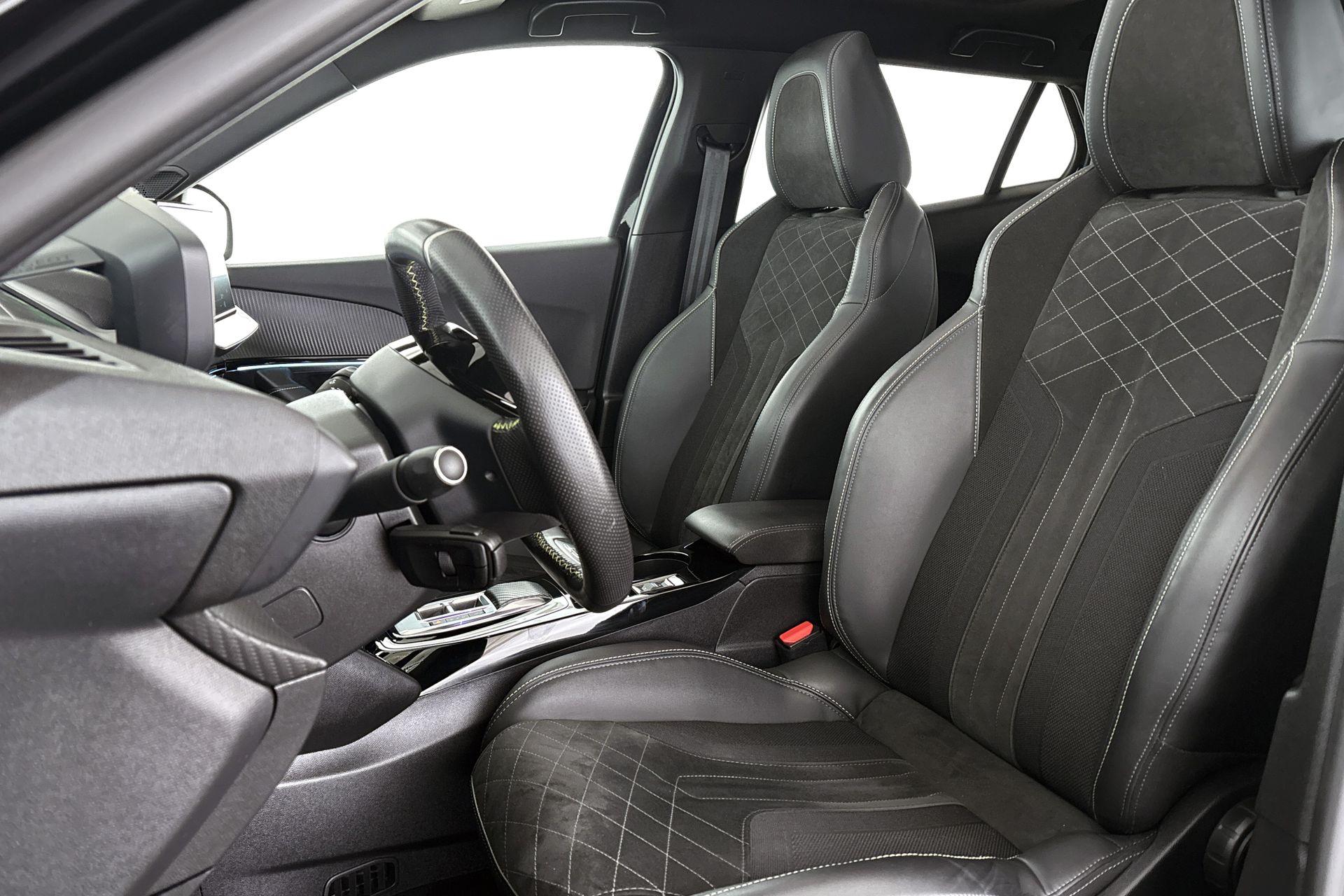 Peugeot e-2008