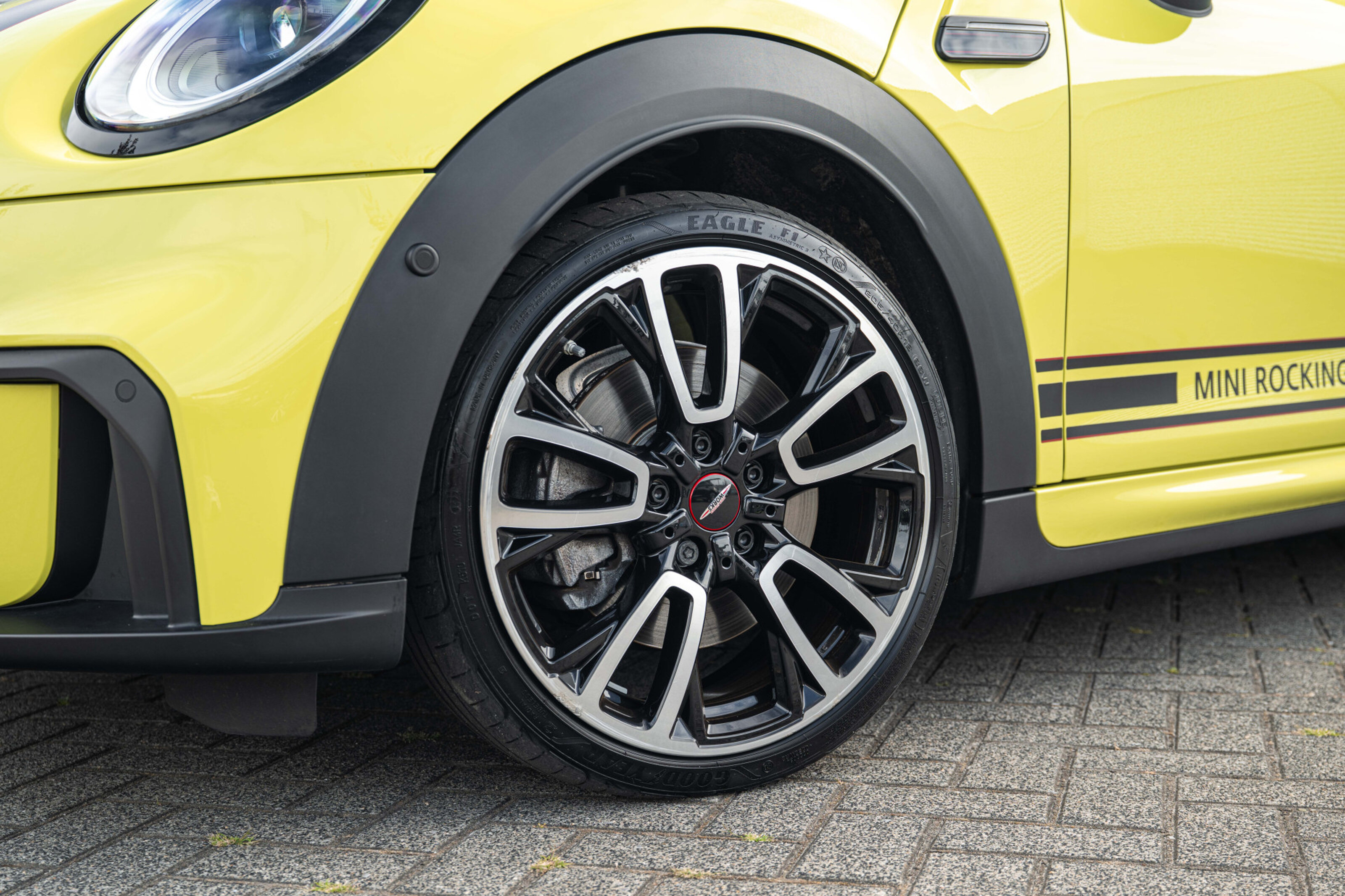 MINI Cooper S Cabrio 7