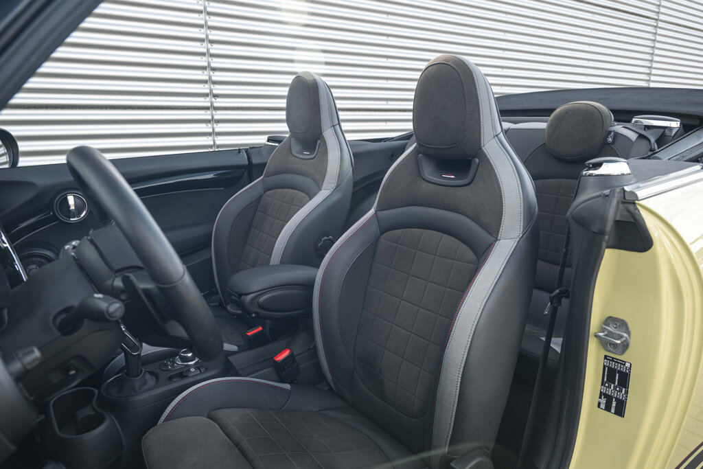 MINI Cooper S Cabrio 36