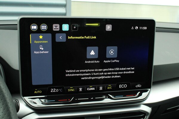 Apple Carplay/Android Auto Apple Carplay/Android Auto