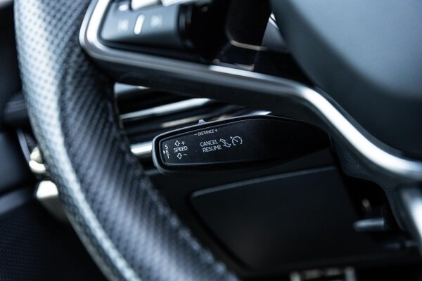 cruise control adaptief met Stop&Go en stuurhulp