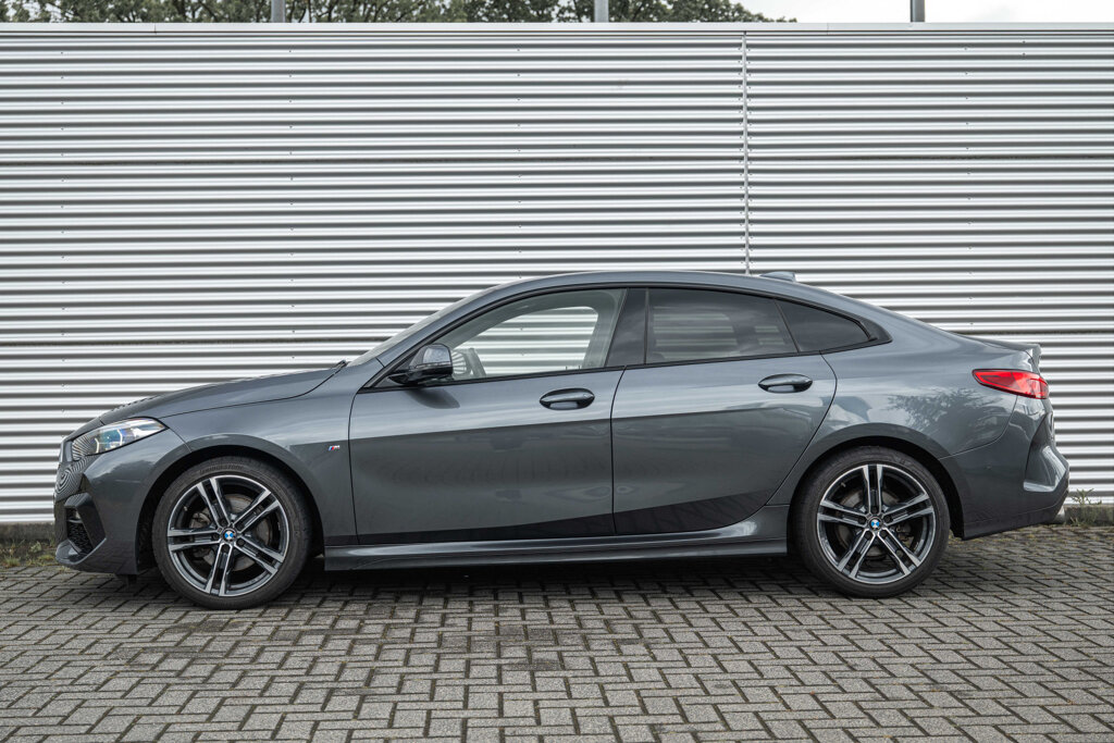 BMW 2 Serie 12