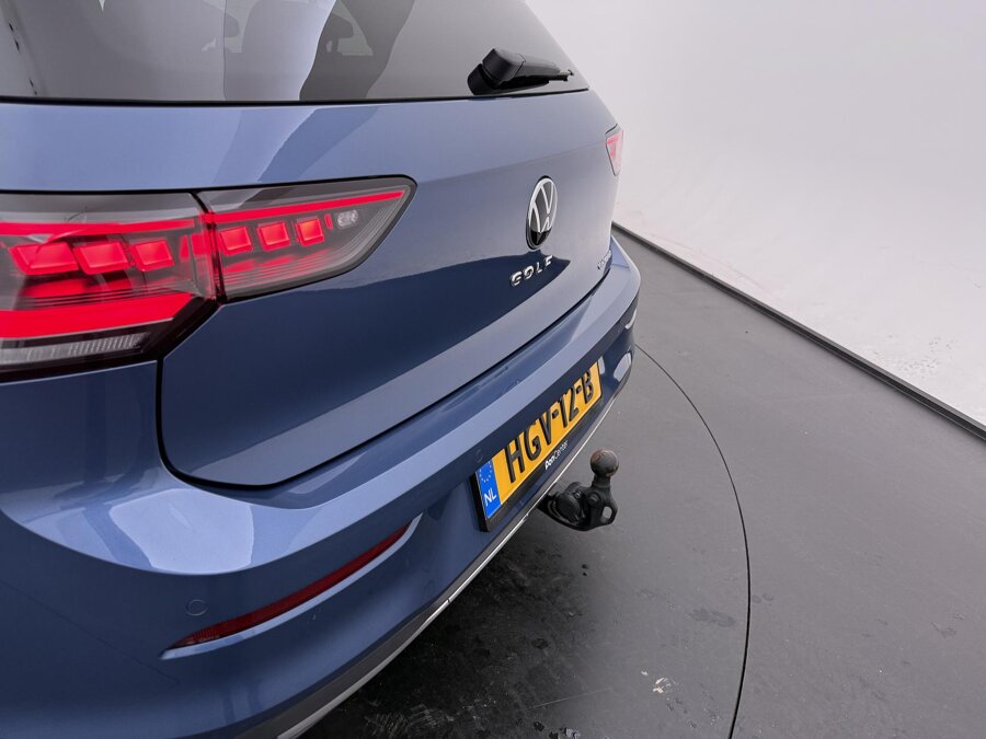 Volkswagen Golf 1.5 eHybrid Style
