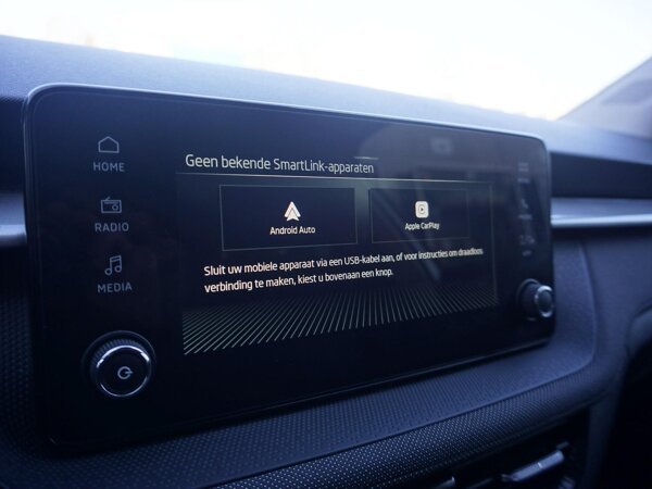Apple Carplay/Android Auto