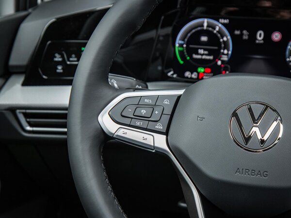 cruise control adaptief met Stop&Go en stuurhulp cruise control adaptief met Stop&Go en stuurhulp