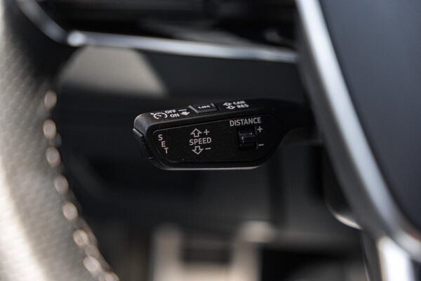 cruise control adaptief cruise control adaptief
