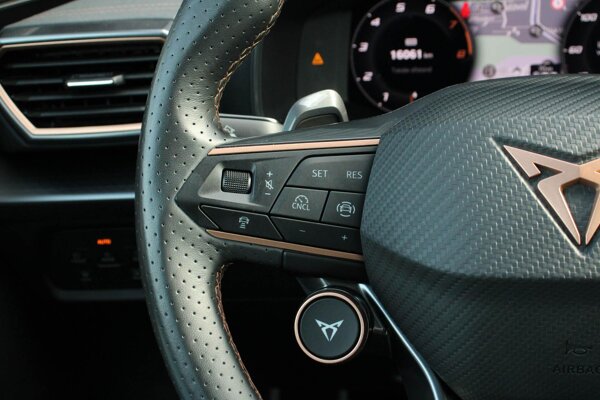 cruise control adaptief met Stop&Go en stuurhulp cruise control adaptief met Stop&Go en stuurhulp