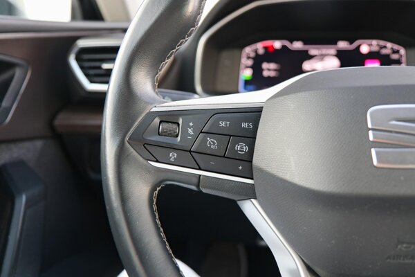 cruise control adaptief en stuurhulp cruise control adaptief en stuurhulp