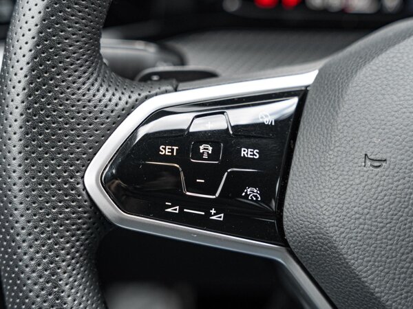 cruise control adaptief met Stop&Go en stuurhulp cruise control adaptief met Stop&Go en stuurhulp